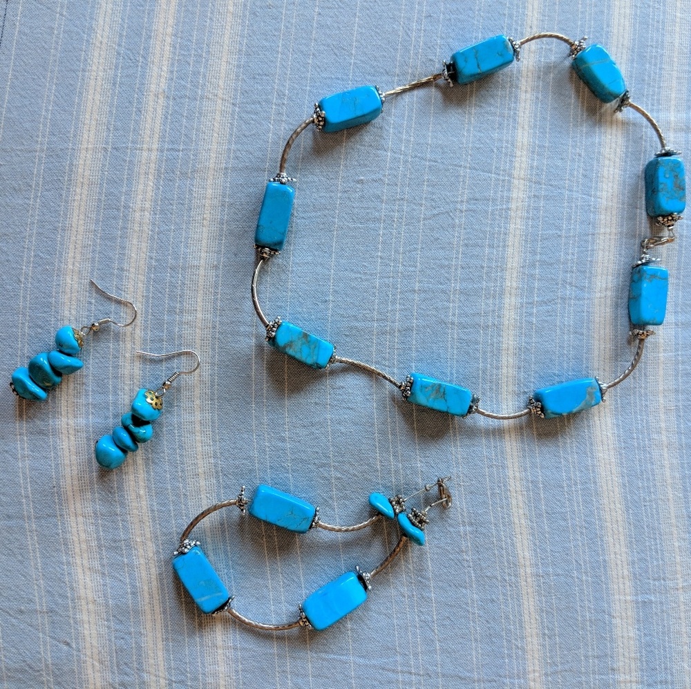 Turquoise color jewelry set